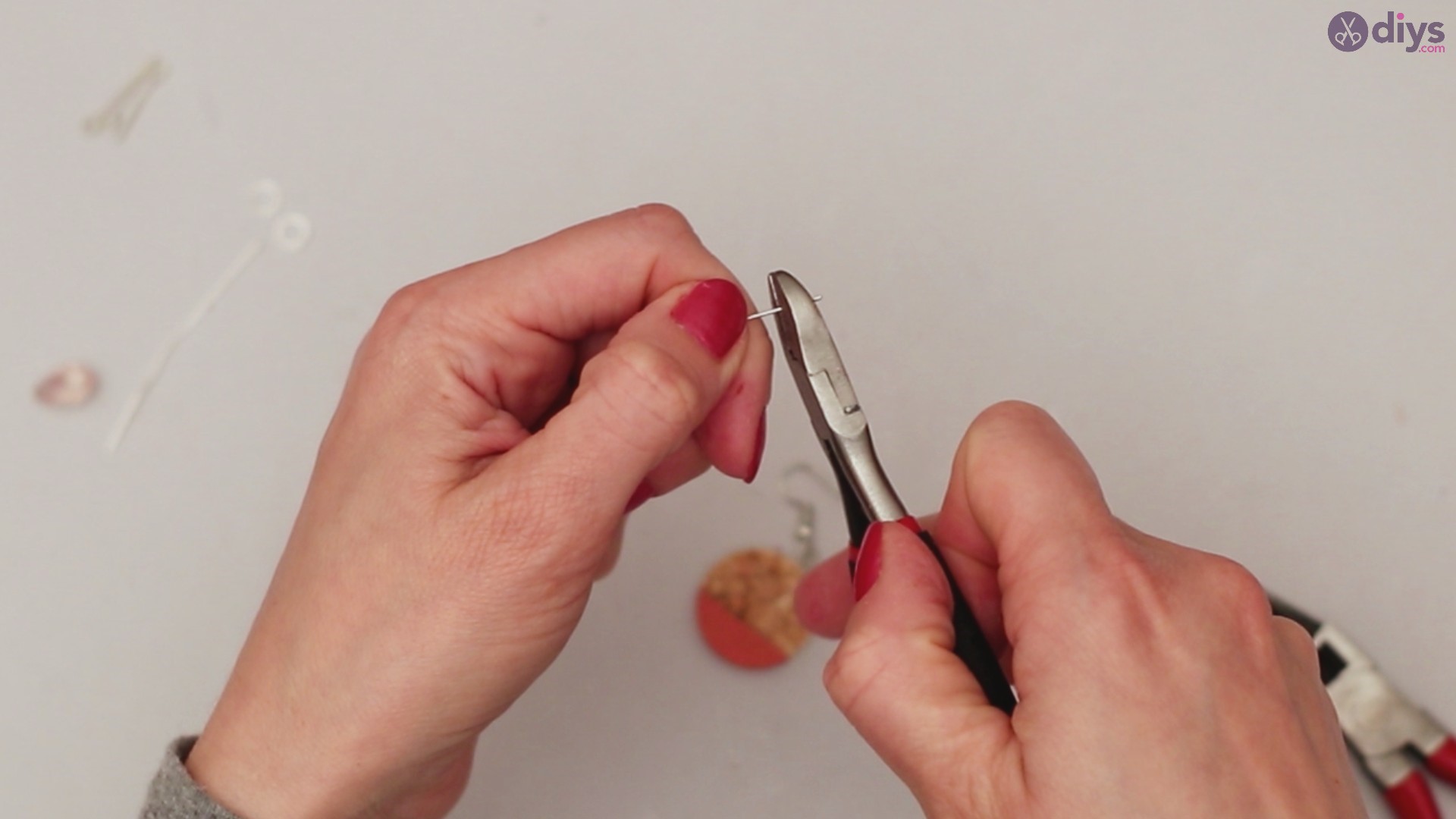 Diy wine cork earring (36)