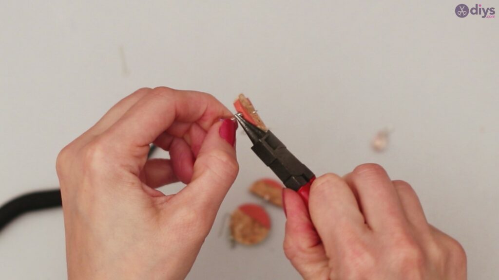 Diy wine cork earring (57)